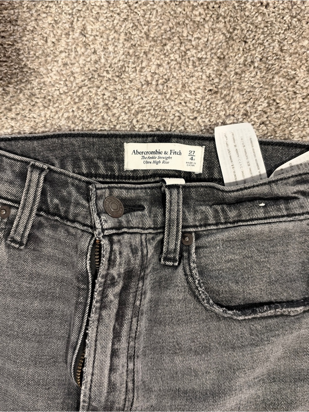Abercrombie & Fitch Women's Gray High-Rise Straight Jeans - Washed Charcoal